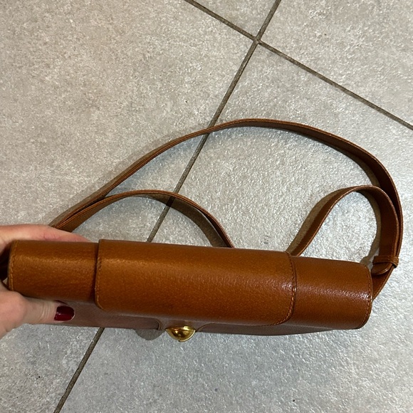 *AUTHENTIC** Gucci Vintage Brown Leather Flap bag - Picture 8 of 12